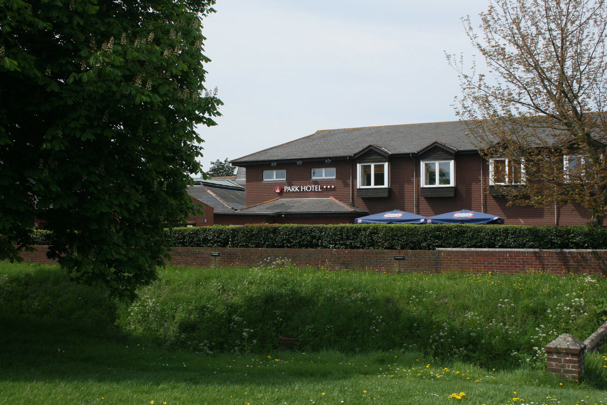 Chichester Park Hotel Buitenkant foto